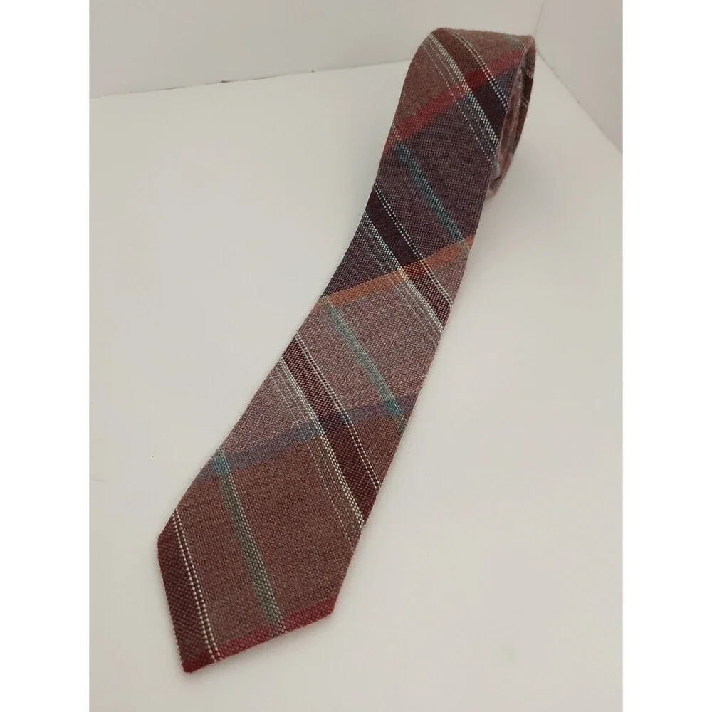 Surrey Collection Men's Tie Burgundy Maroon Striped Fall Winter